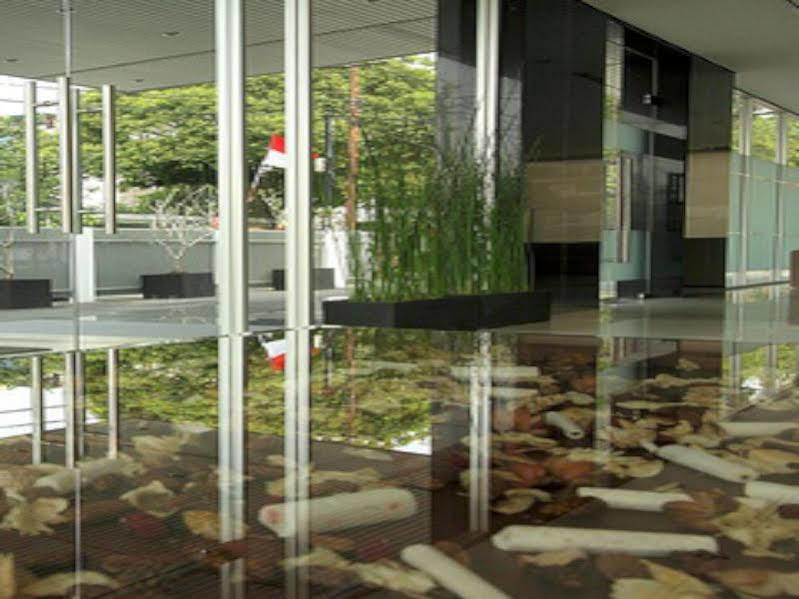 Triniti Hotel Jakarta Exterior photo